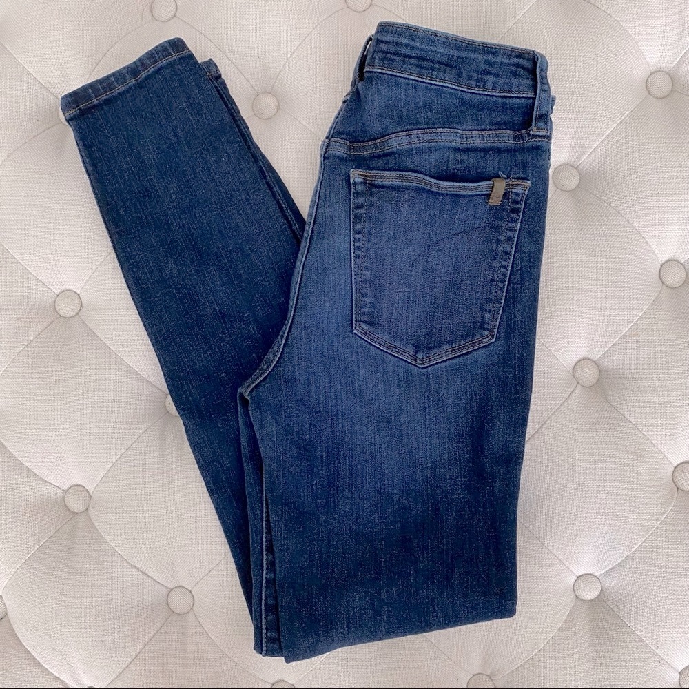 Joe’s Jeans • Skinny • High Waisted • Sz 27
